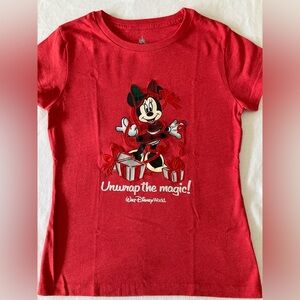 Walt Disney World Unwrap the Magic Christmas Holiday t-shirt